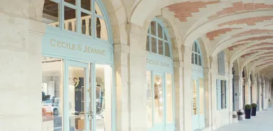2013年にオープンした、マレ地区のヴォージュ広場にあるCecile ＆ Jeanneショップ