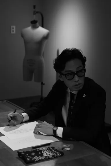 制服デザインディレクター・岡 義英氏