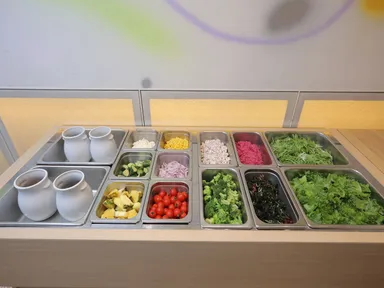 サラダブッフェ