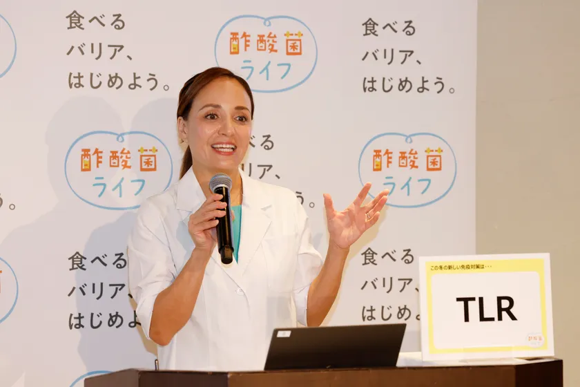 石原新菜先生(イシハラクリニック 副院長)