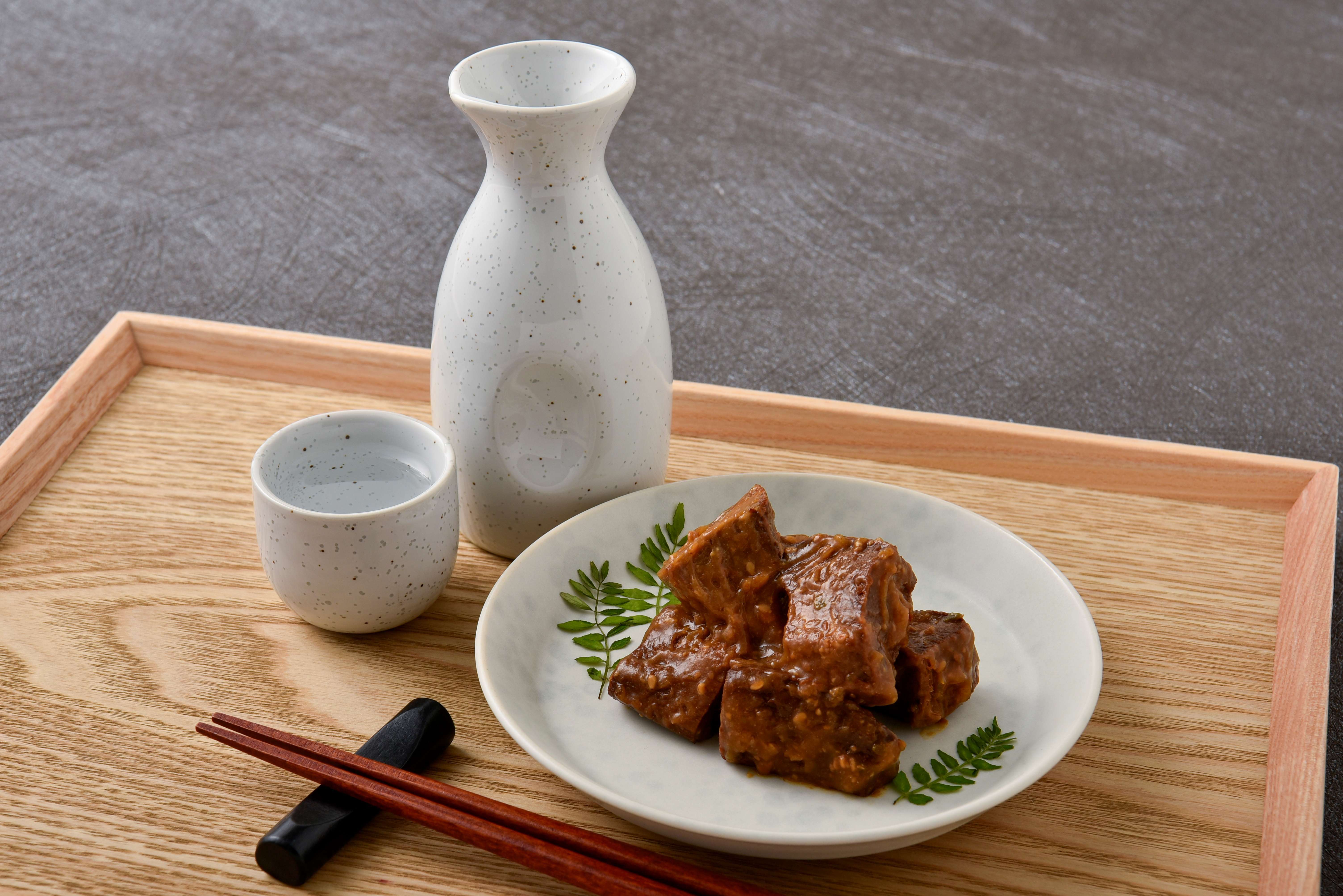 国分東北、「K&K缶つまJAPAN 牛たん炭焼利久監修 牛たん旨辛南蛮味噌煮