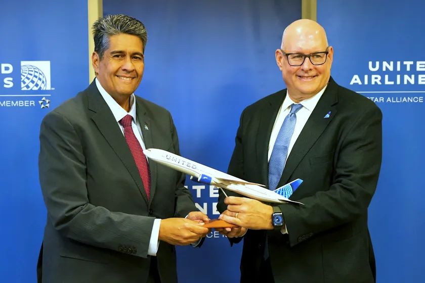 プレスカンファレンス