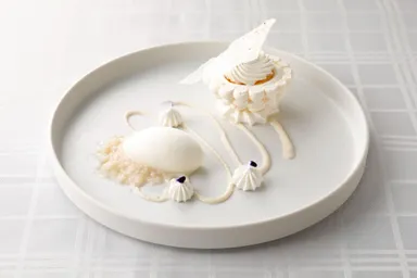 リコッタチーズとヨーグルトクリームのムラングシャンティー