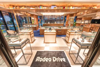 2階：腕時計フロア