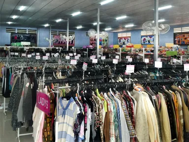 JAPAN QUALITY SHOP 良品買館　店内