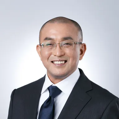 代表　松瀬教一