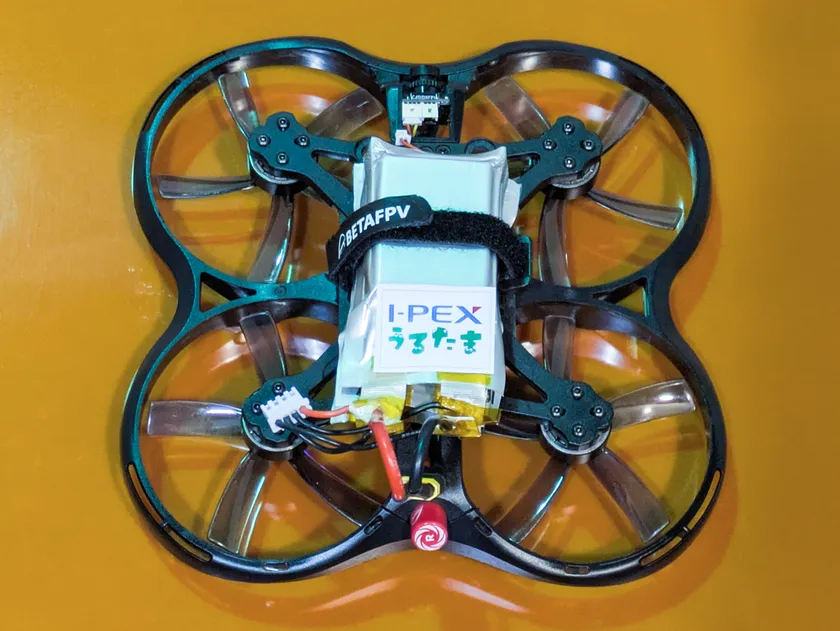 飛行テストで使用したマイクロドローン