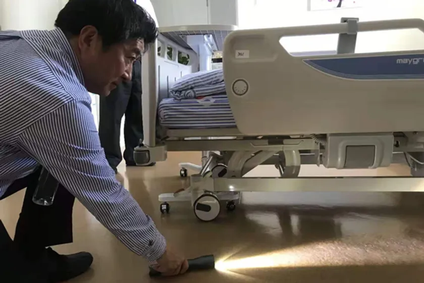 病院清掃AI『適在適掃アプリ』 1