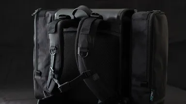 拡張ポーチを付けた背面画像