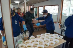 にゅうめん(煮麺)を調理・提供(1)