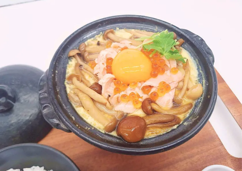 アッツ熱!ダブル親子の飲む親子丼