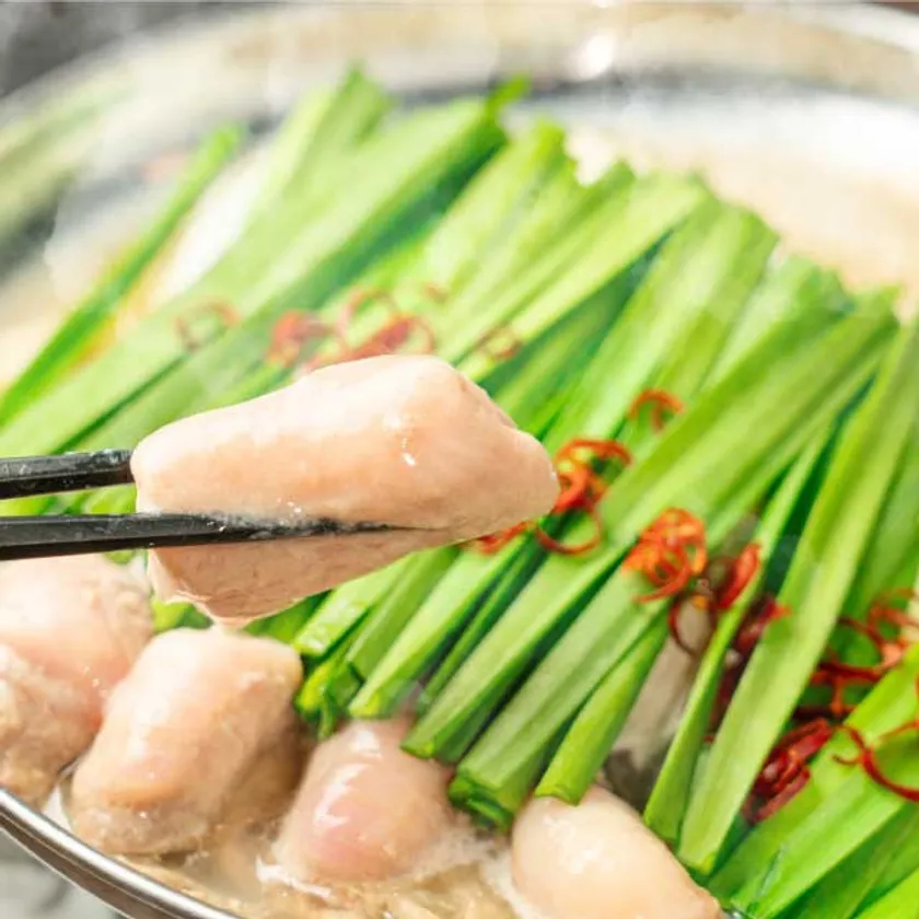 博多もつ鍋、明太子もつ鍋も食べ放題でご提供