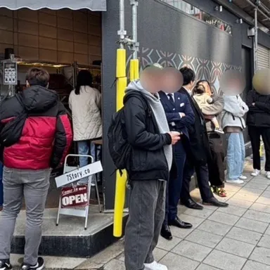 行列ができる店頭