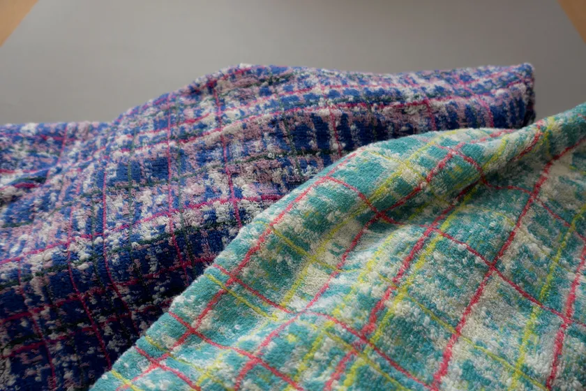 深みのある色彩と鮮やかなカラーリング