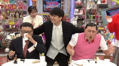 左から) 石黒、若林、春日