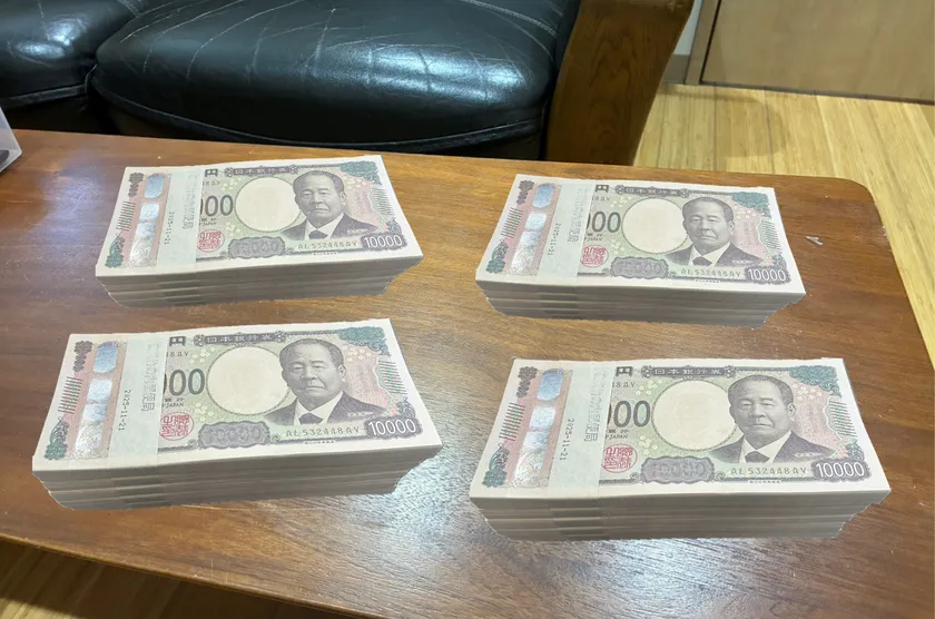 寄贈品2000万円以上の価値のものでした。