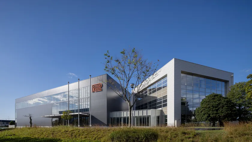 ローランド株式会社 新本社「Roland Inspiration Hub」の外観