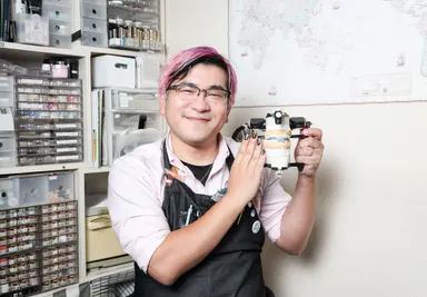 ネイリスト塩見 隼人