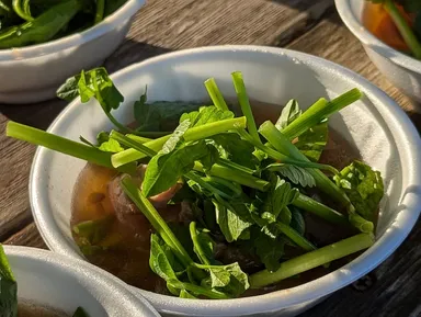 宮城名物のせり鍋