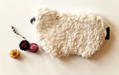 Fabrico ヒツジカイロポーチ