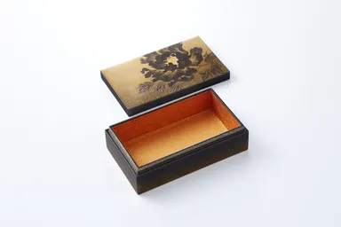 ＜輪島塗＞ 牡丹宝石箱 550,000円(現品限り)