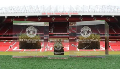 プレゼント２．オールド・トラッフォードの芝_イメージ