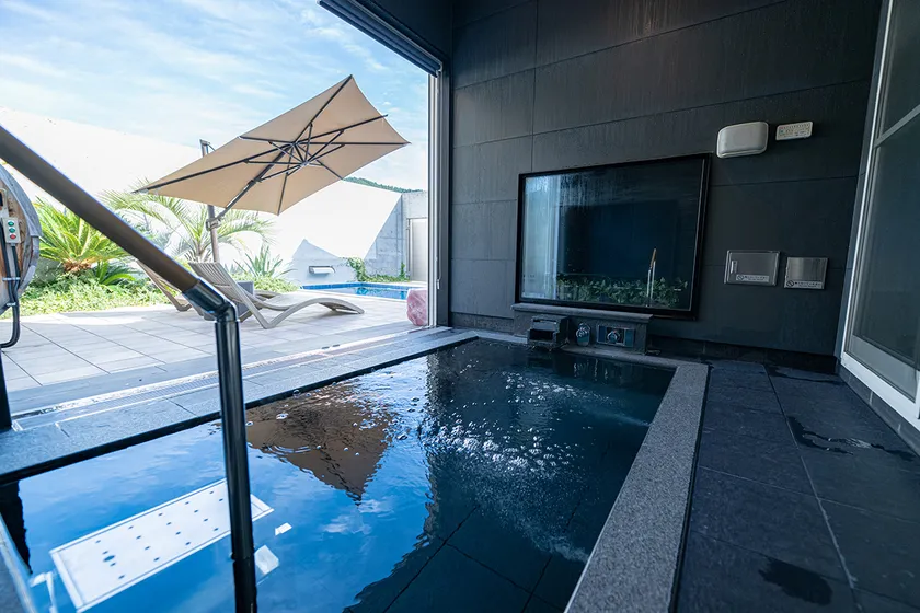 人工温泉(月の棟)