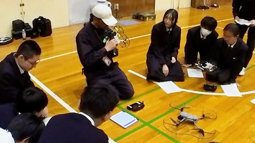 ドローンの安全点検