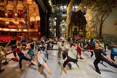 バックステージツアーイメージ