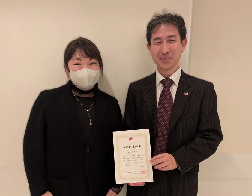 代表とプロジェクトメンバー