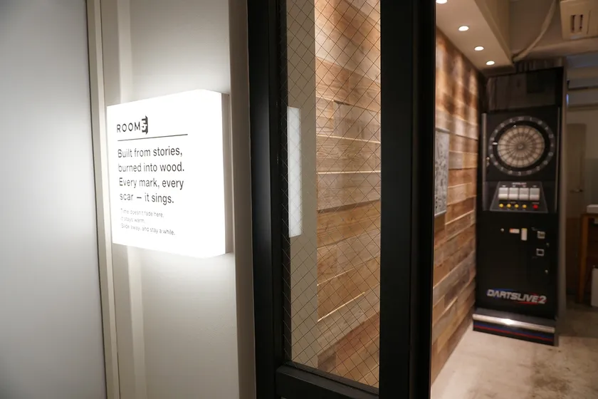 ROOM5『Built from stories, burned into wood』