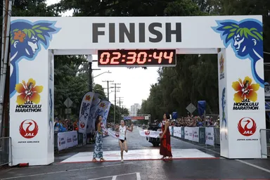 総合女子1位_カリ・ハウガー・サッカリー選手