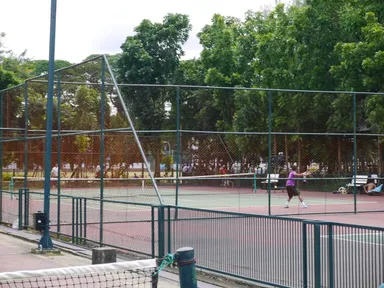 ミャンマーテニスコート