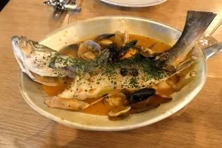 朝獲れ魚介のブイヤベース