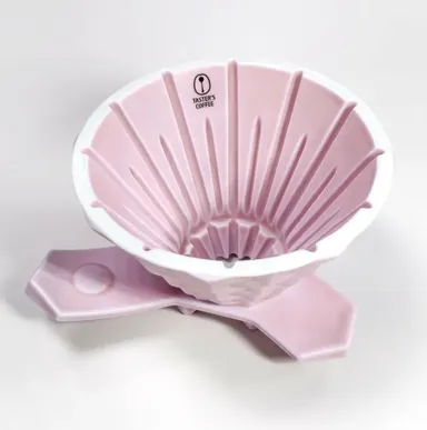 Jake Hu氏が独自に設計した抽出ドリッパー「CT62シリーズ」をはじめとする革新的なプロ向け器具