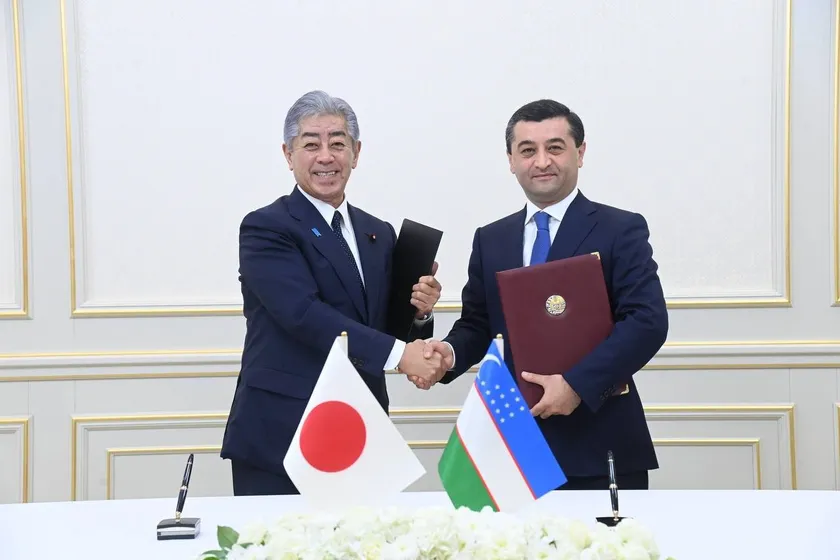 サイードフ外相と岩屋外相(2025年8月)