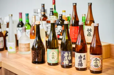 但馬の地酒やスタッフセレクトの銘酒を心ゆくまで