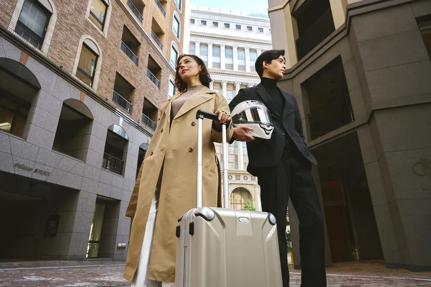 ヘルメットメーカーが創るキャリーケース