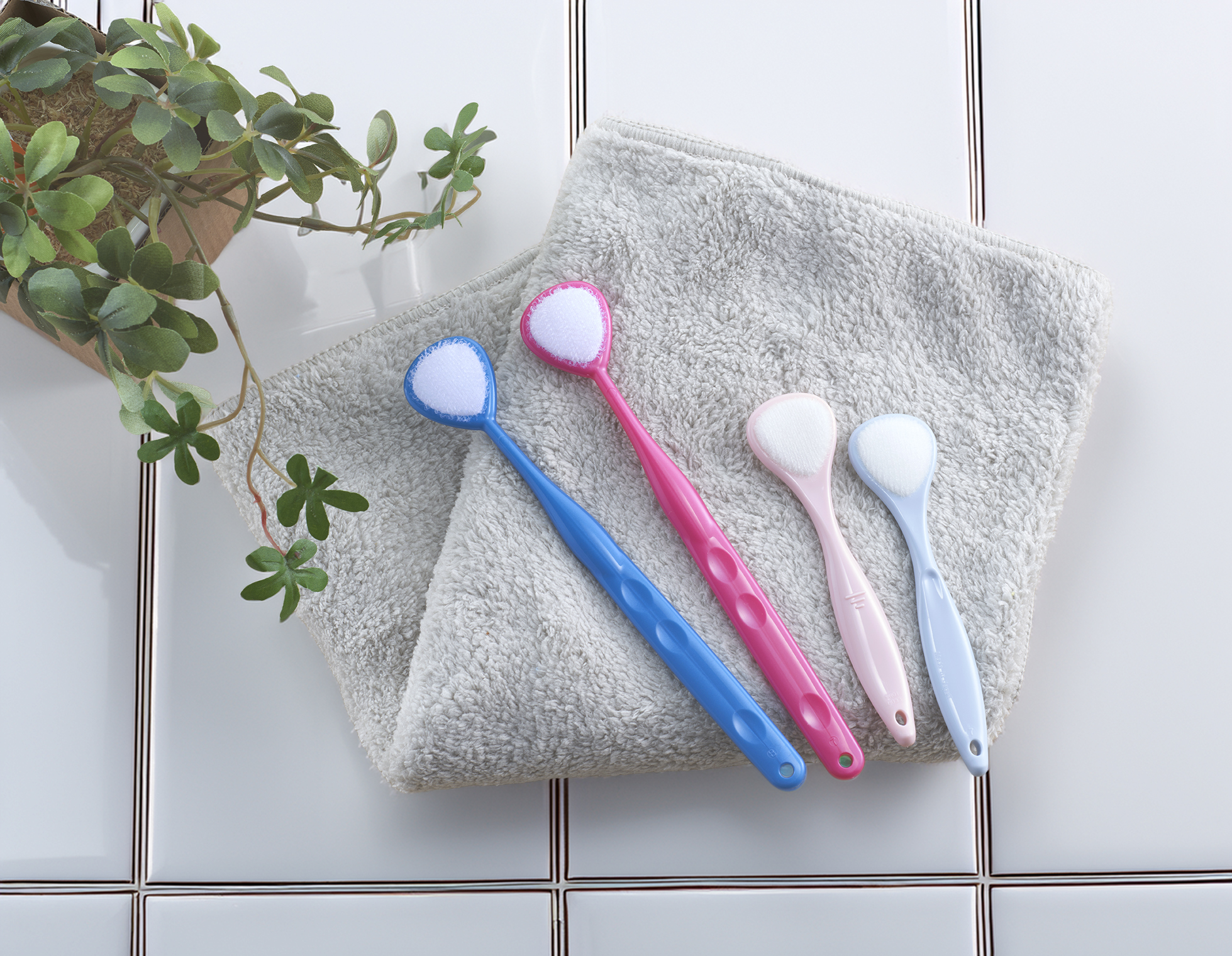 子どもが嫌がらない舌磨きの方法 メインビジュアル