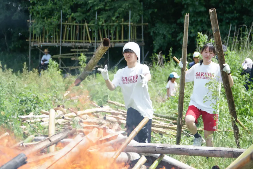 佐倉高校_竹炭づくり