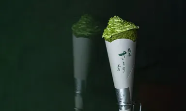 お濃茶を練り込んだ抹茶クリームを“2倍”使用した「2倍!!お濃茶クレープ」