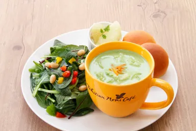 ほうれん草のグリーンシチュープレート