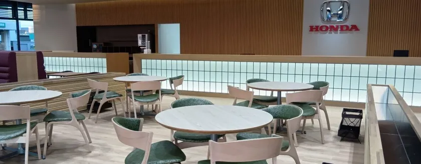 ショールーム内観