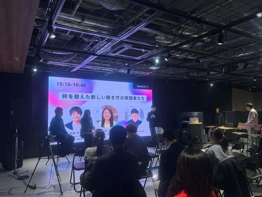 トークセッションの様子(左から、高橋氏、和田氏、久保氏)