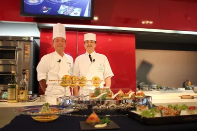 オープンキャンパスでは大人気のコラボデモンストレーションを開催