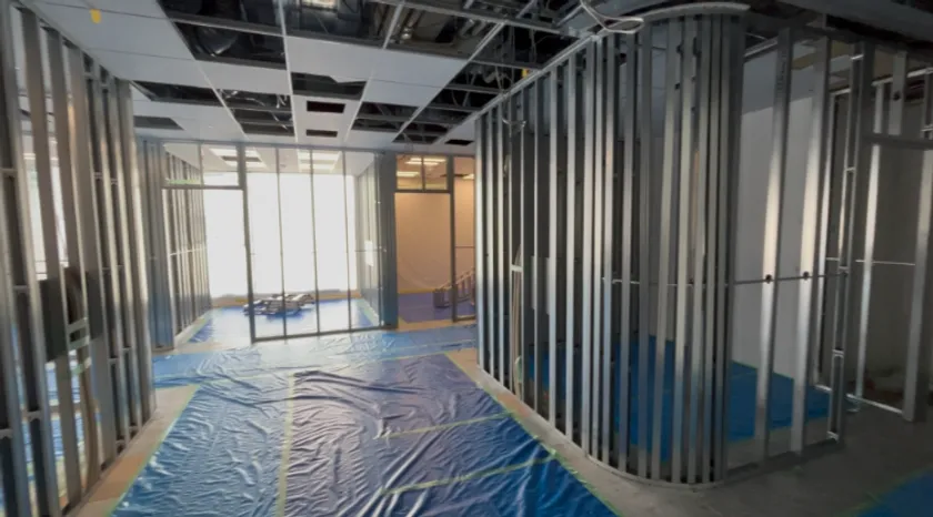 施工中の新オフィス(会議室)