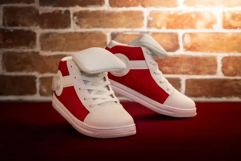 「名探偵コナン」キック力増強シューズ