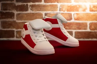 「名探偵コナン」キック力増強シューズ