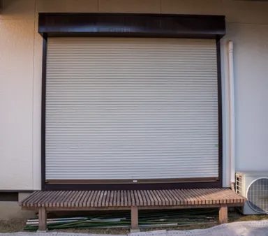窓シャッター