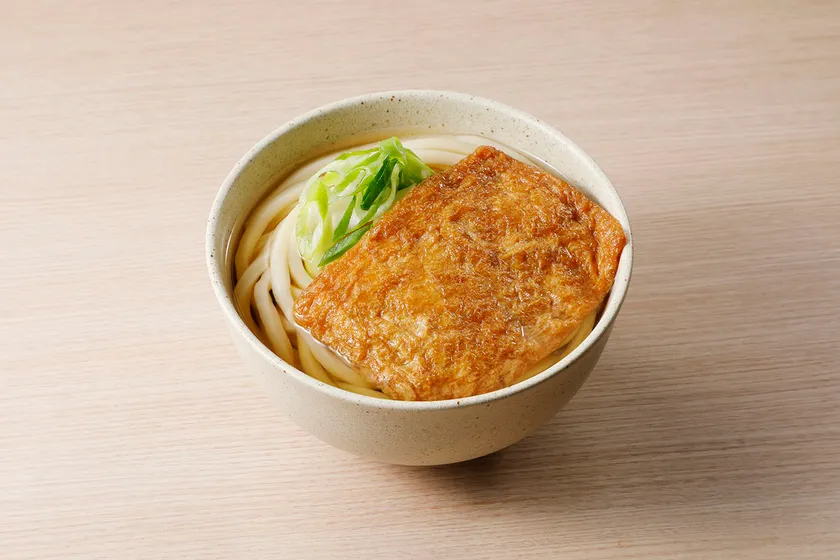 じゅわっと甘さ広がる きつねうどん